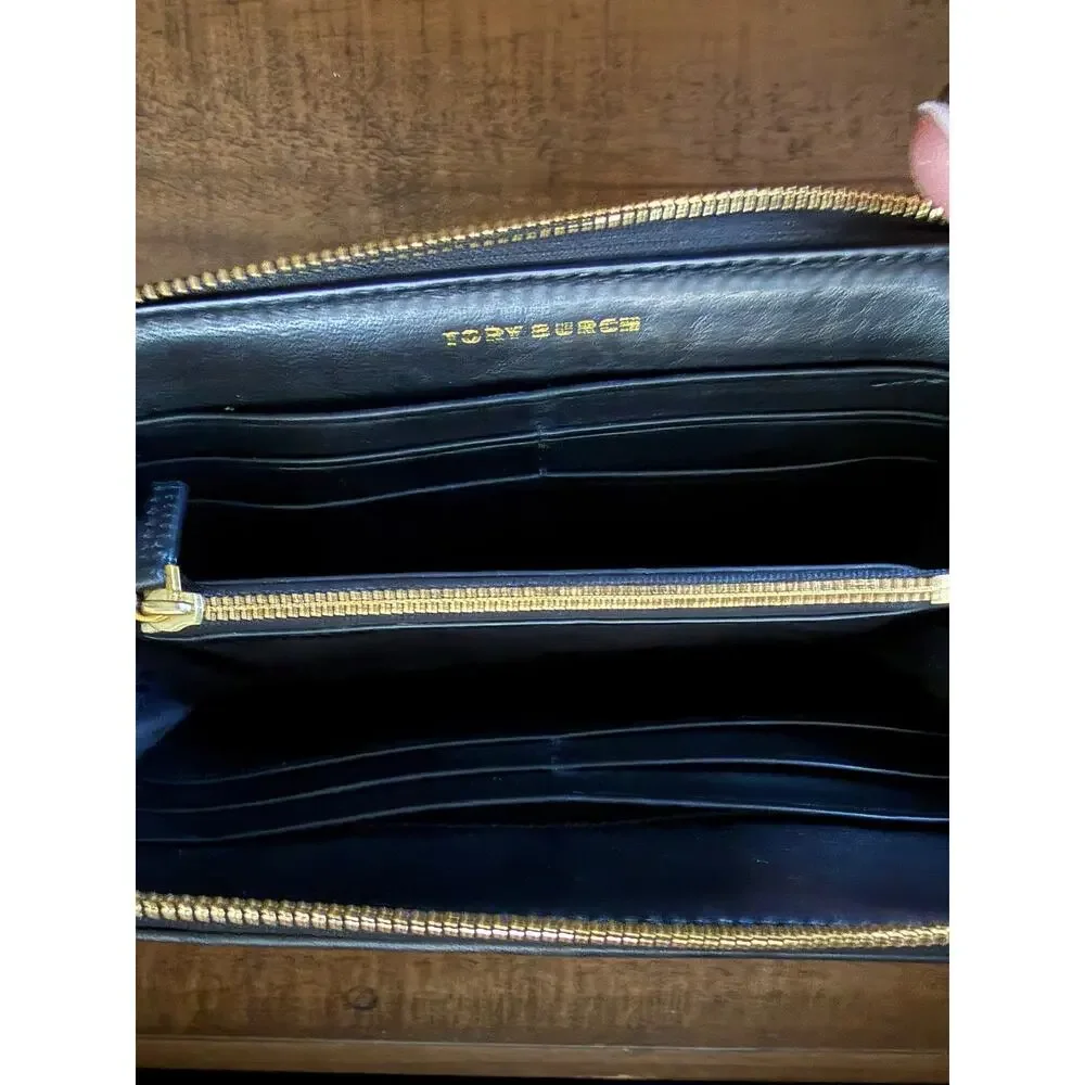 Tory Burch Wallet Womens Black Leather Zip Around Quilted Logo Continental